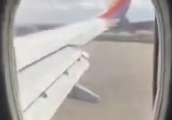 Passenger Records Southwest Plane Attempting to Land in Strong Winds at Reagan Airport