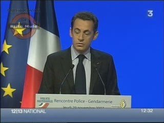 Sarko face à 2000 policiers & gendarmes