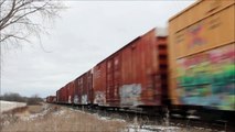 Ce train va perdre 2 wagons... Dangereux