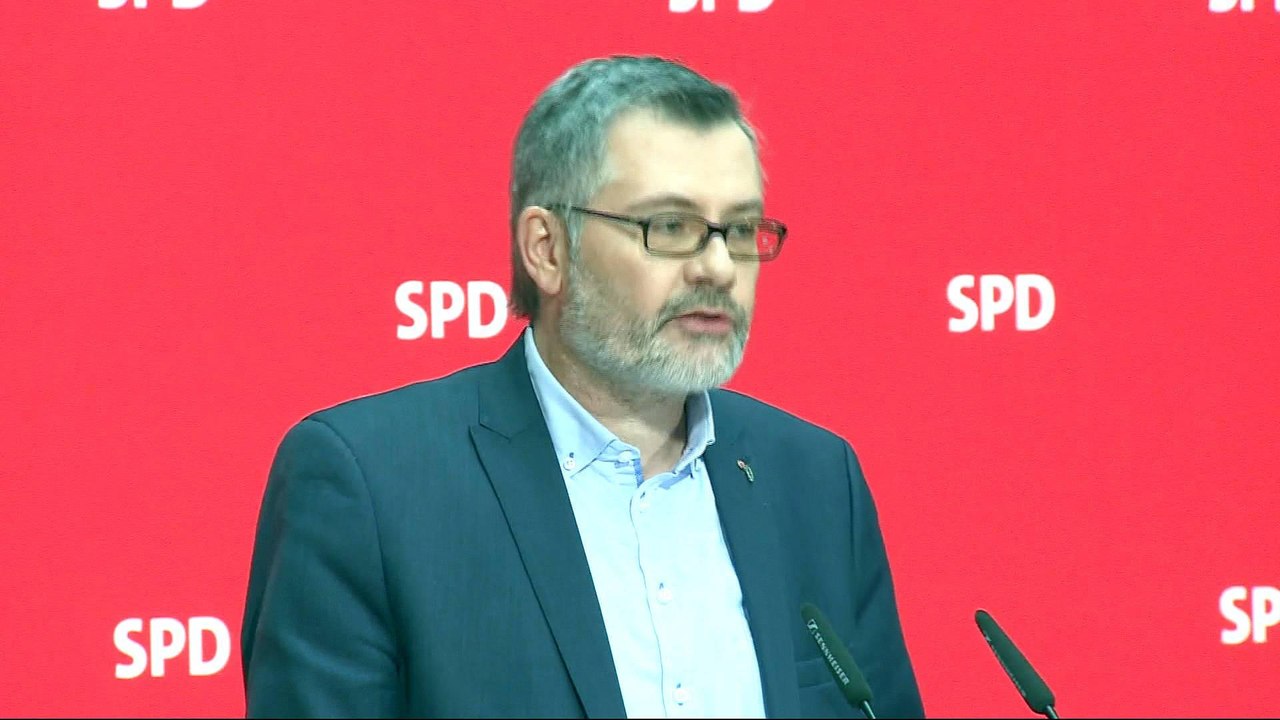 Germany's Social Democrats to approve new coalition government