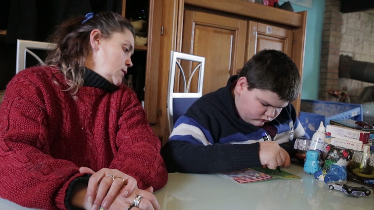 Warmifontaine: Dylan (12 ans), autiste, souhaite recevoir des cartes postales pour son anniversaire