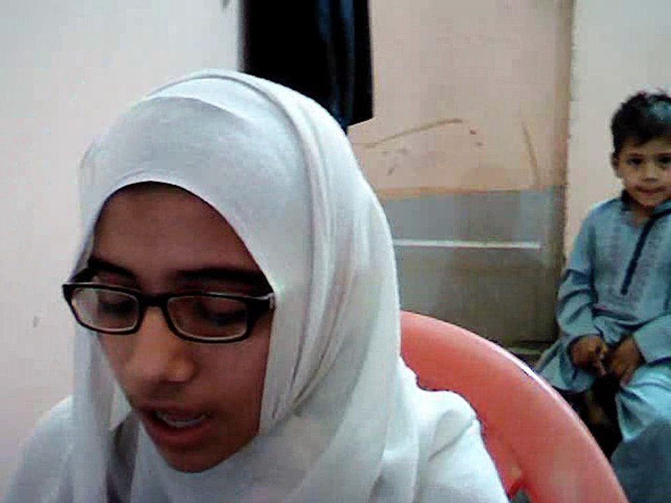 zainab reacting quran pak