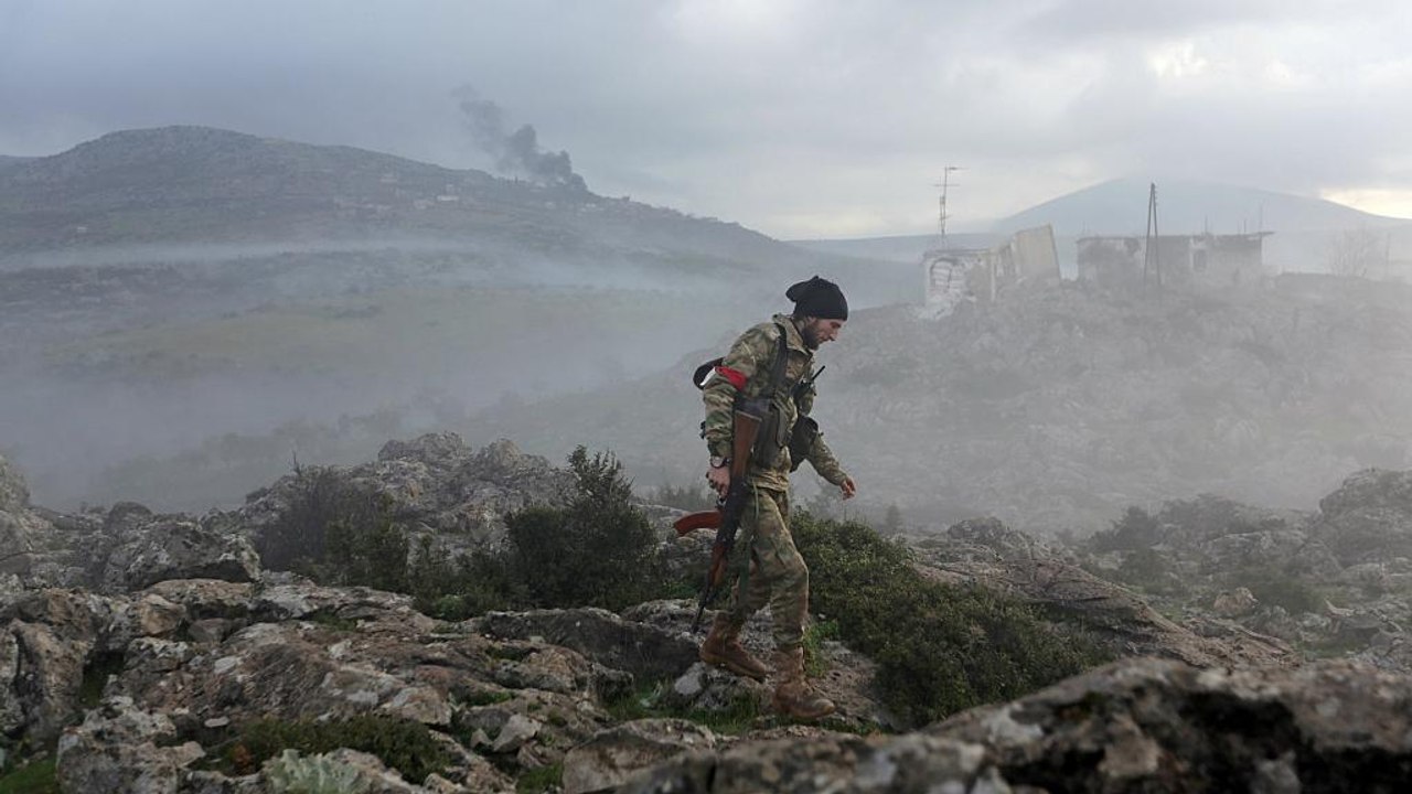 Afrin'e çıkan yollar TSK'da