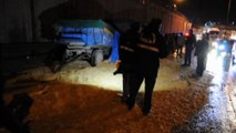 Tır buğday yüklü traktöre çarptı: 1 ölü
