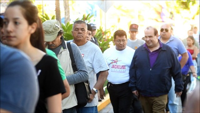 El Salvador vota en comicios claves para el gobierno