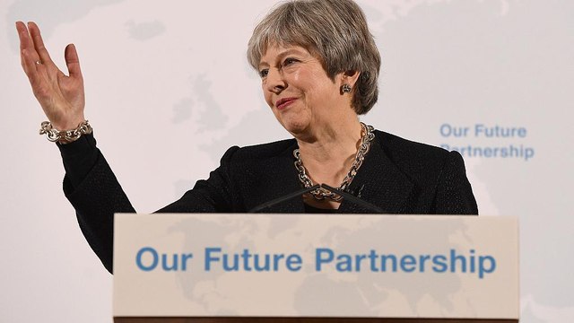 Brexit, l'Unione Europea a Theresa May: Datti una mossa