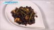 [Happyday]black soybean stalk of a garlic Glazed Dishes 씹는 맛이 좋은 '검은콩 마늘종 조림'[기분 좋은 날] 20170425