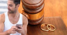 Peruk Takıp Kadınlarla Mesajlaşan Kocasını Yakalayan Kadın, 200 Bin TL'lik Boşanma Davası Açtı