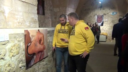 'Sonsuza ‘DEQ’ Değerlerimiz' sergisi asırlık dövme geleneğini günümüze taşıyor