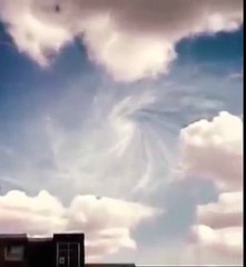 Αποκλειστικό!Δεν θα πιστεύετε στα μάτια σας!!Αστρική πύλη πάνω από την περιοχή 51;!!!