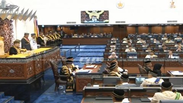 Agong backs call for laws against fake news