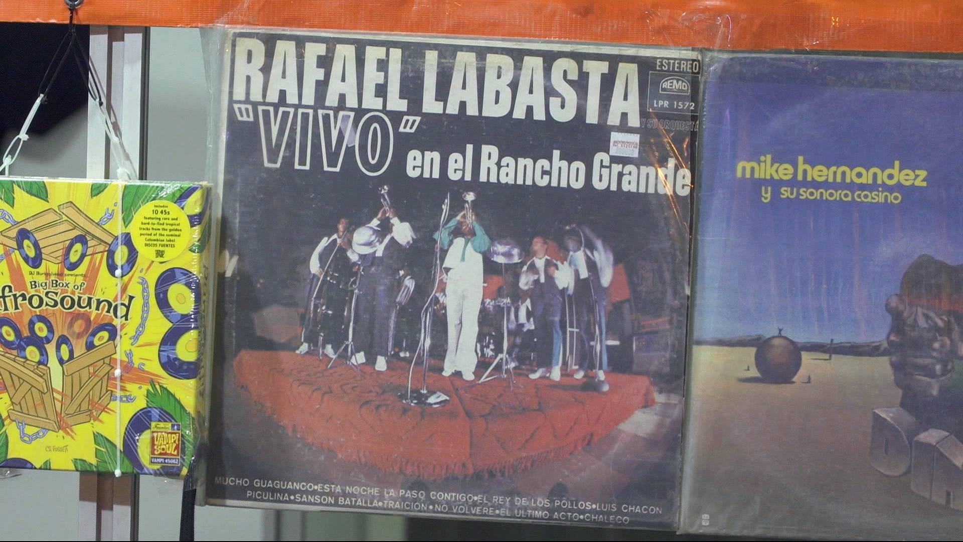 ⁣Vinyl collectors gather in Colombia