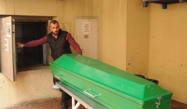 Cesedi çıplak halde battaniyeye sarılı olarak tarlada bulunan Dilara'nın cenazesi ailesine teslim edildi