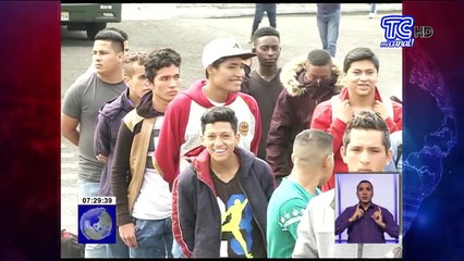 Masiva concurrencia de jóvenes a acuartelamiento