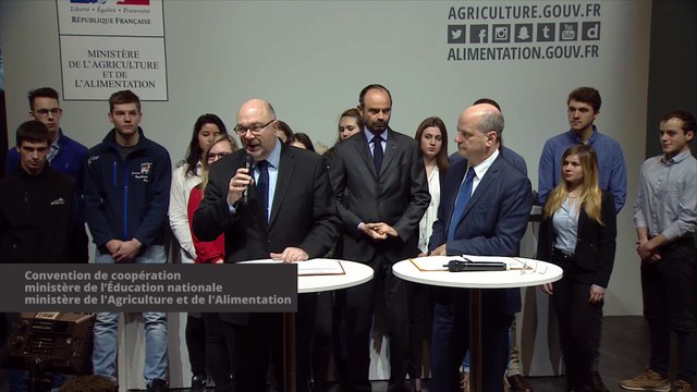 Signature d'une convention de coopération ministère de l’Éducation nationale et ministère de l'Agriculture et de l'Alimentation