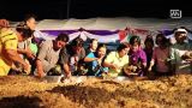 Pad Thai served for free in charity event