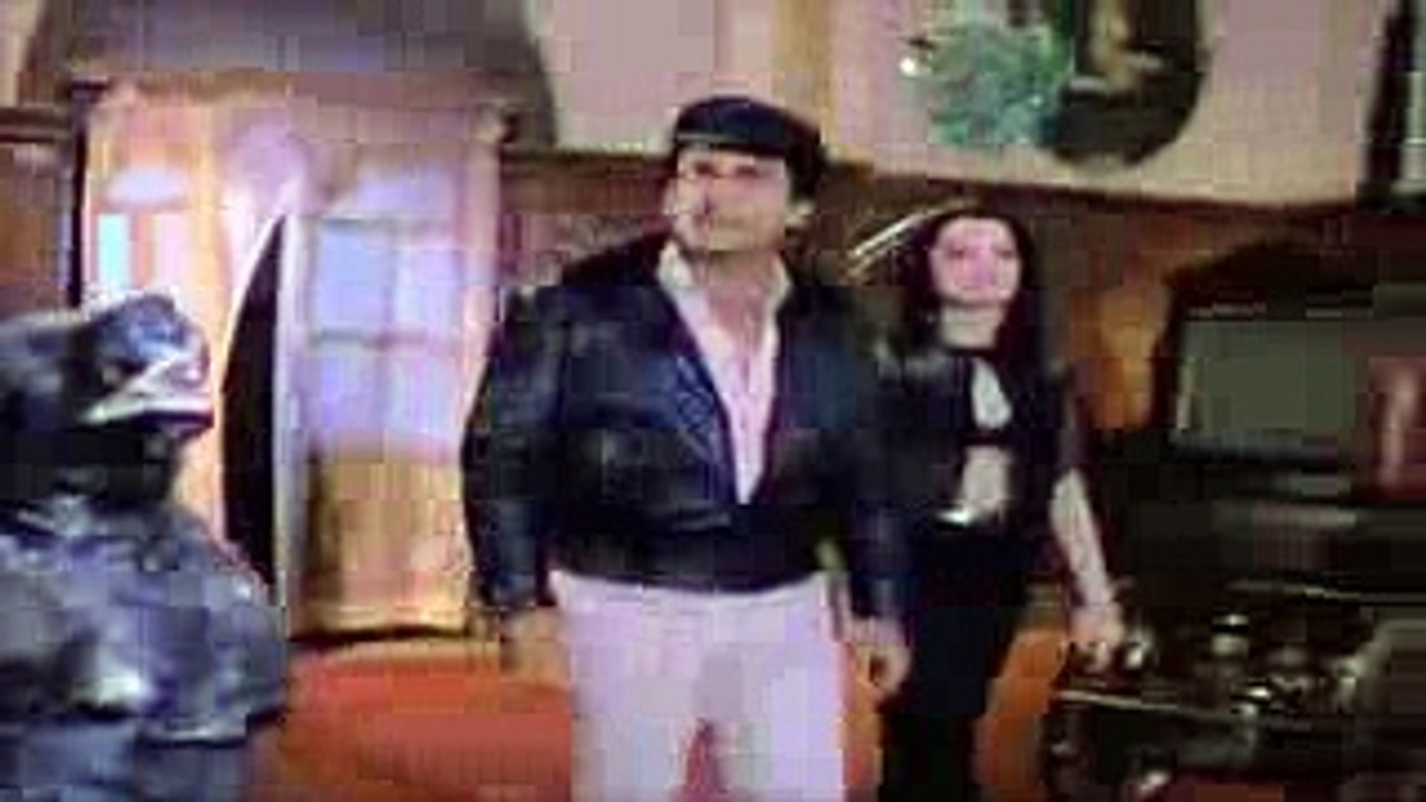 Veerana_Movie_Hot_Scene