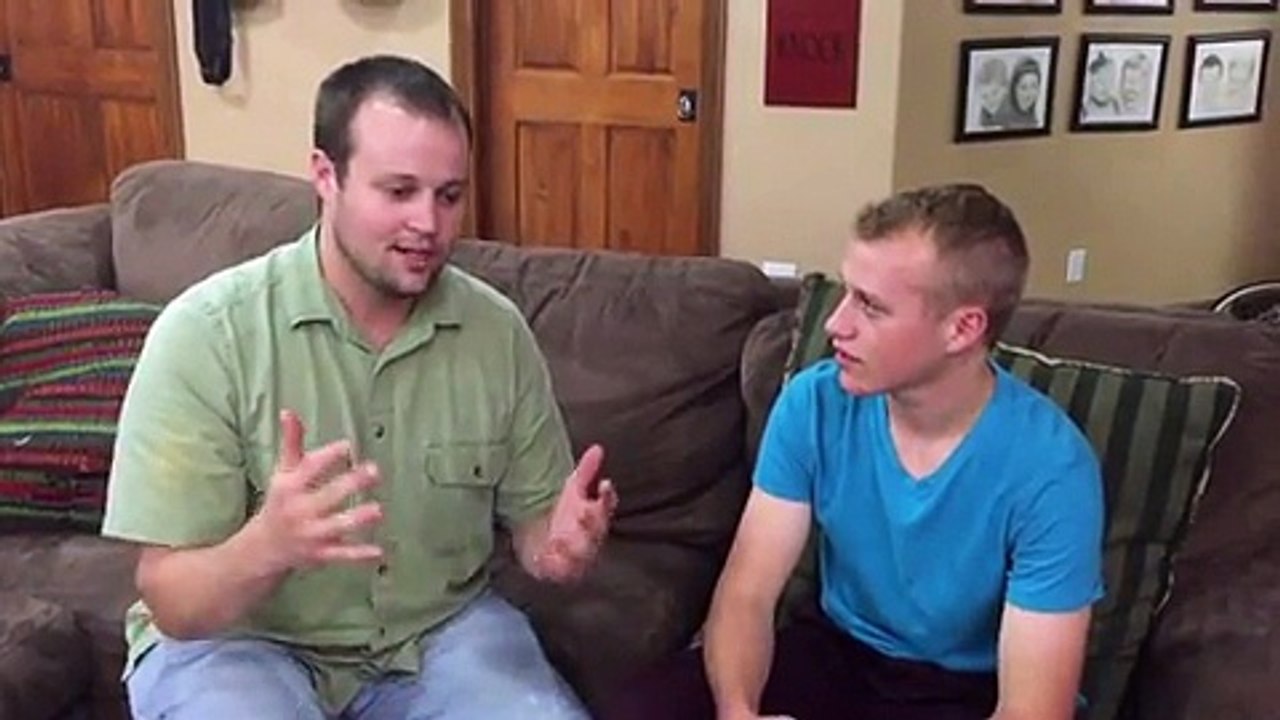 Josiah Duggar & Lauren Swanson Engaged After One Month Of Courtship!