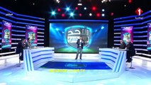 شاهد لاعب تونسي يضرب مشجع بحجرة وسط المباراة