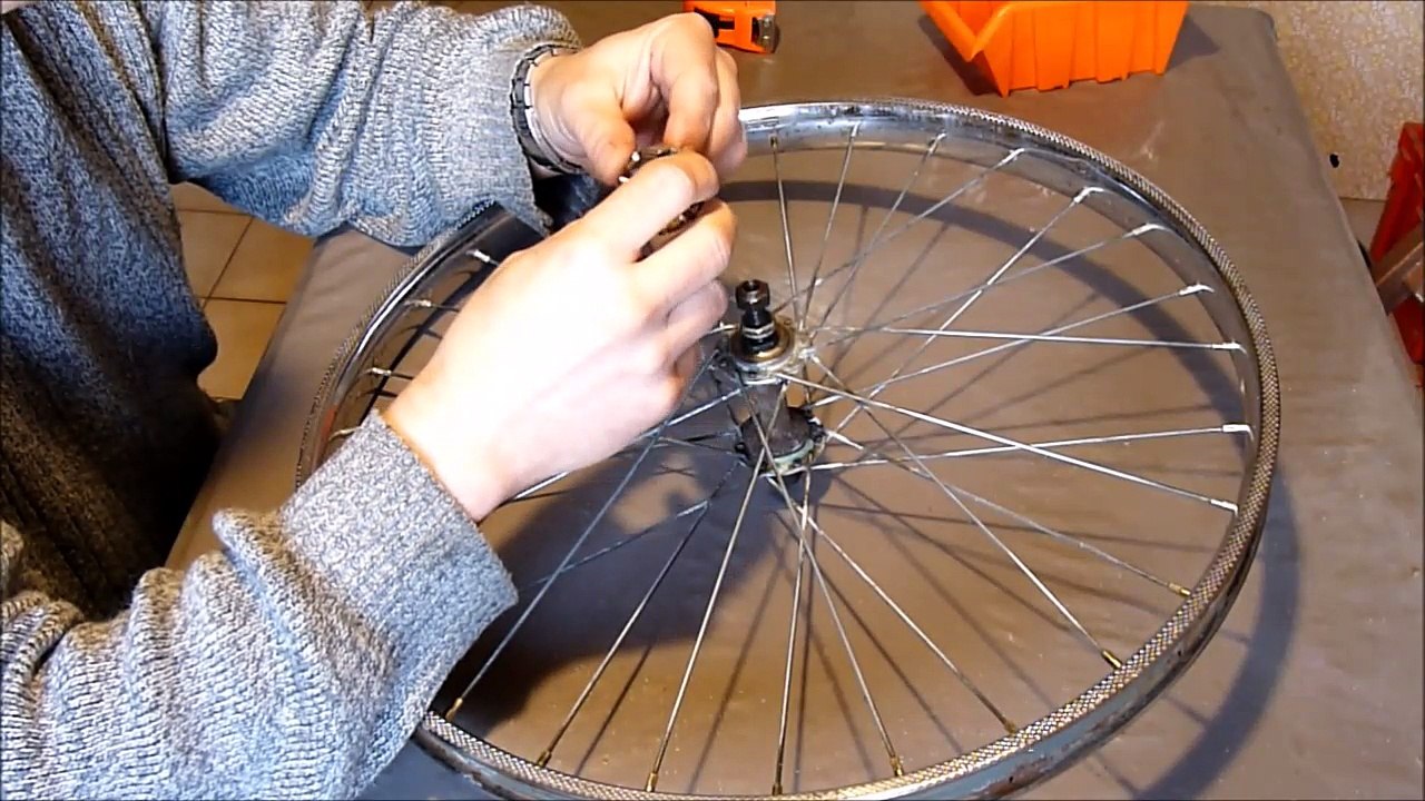 rayonnage dune roue de mobylette (partie 1)