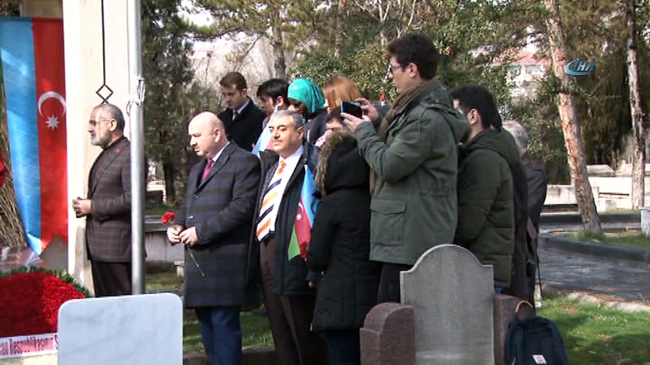 Mehmed Emin Resulzade kabri başında anıldı