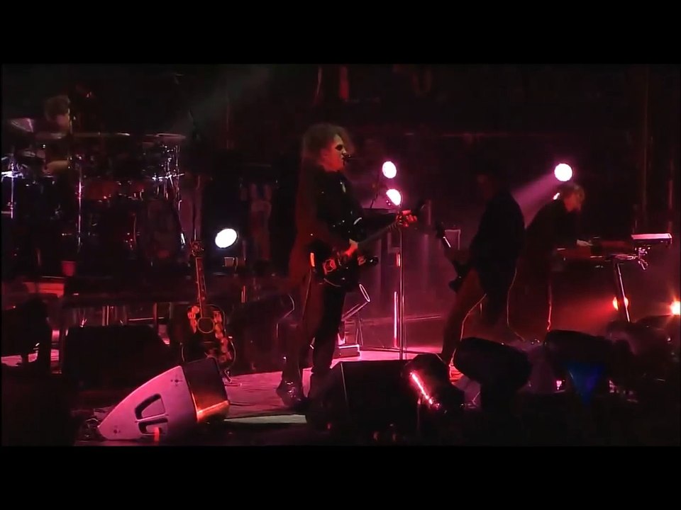 The Cure - Shake Dog Shake - Live (Voodoo Show)