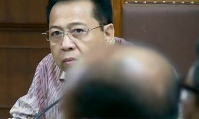 Samarkan Uang, Setnov Terima Dollar Via Money Changer?