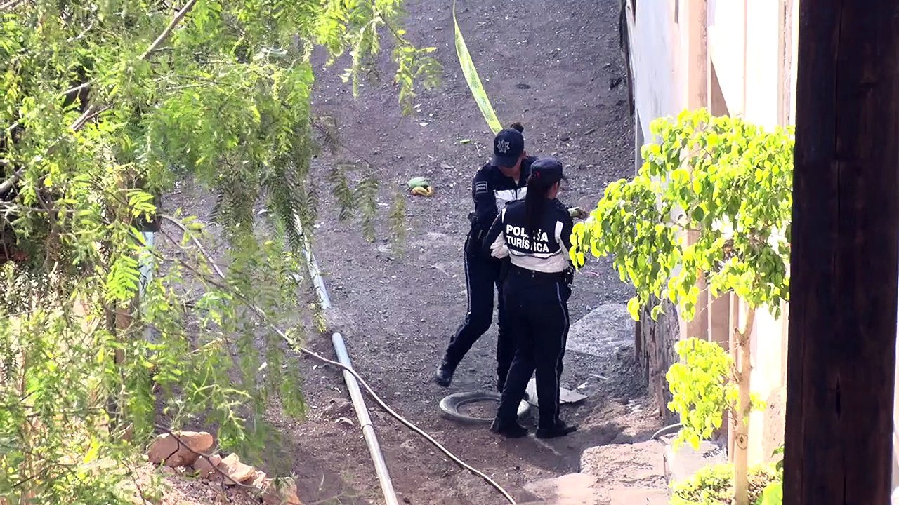 Ejecutan por la espalda de 10 tiros, un hombre...