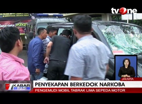 Sekap Dua Orang, Minibus Dikejar Massa Hingga Tabrak 5 Motor