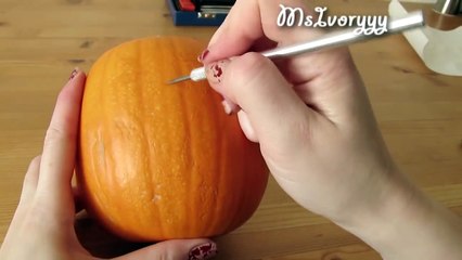 Kürbis-Eule schnitzen zu Halloween