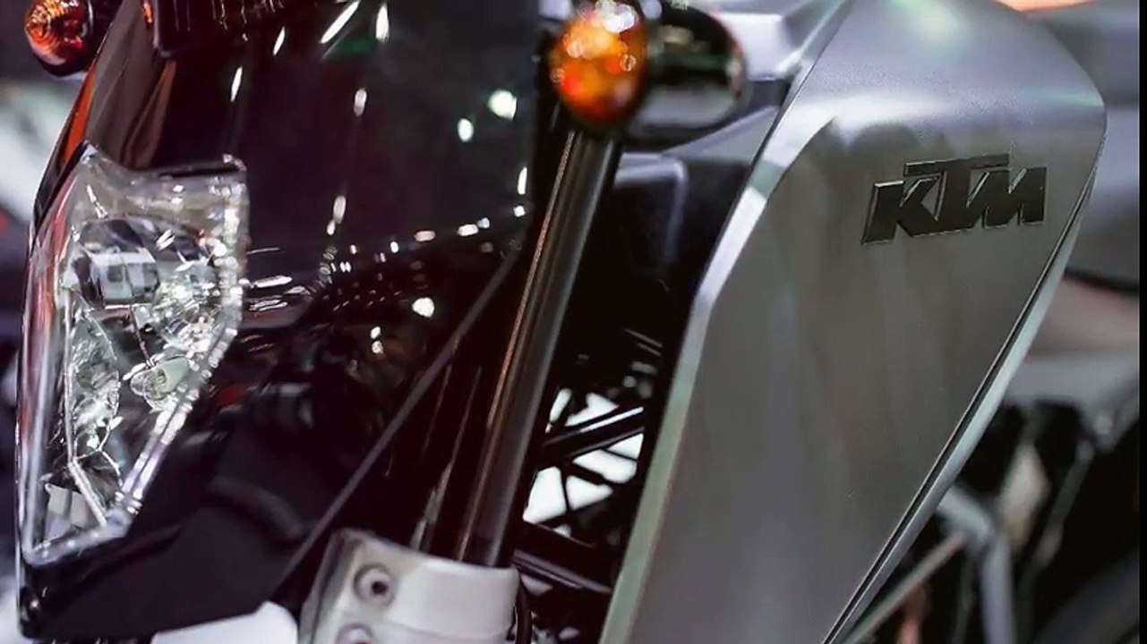 Watch The sexiest bike KTM 350 Duke T