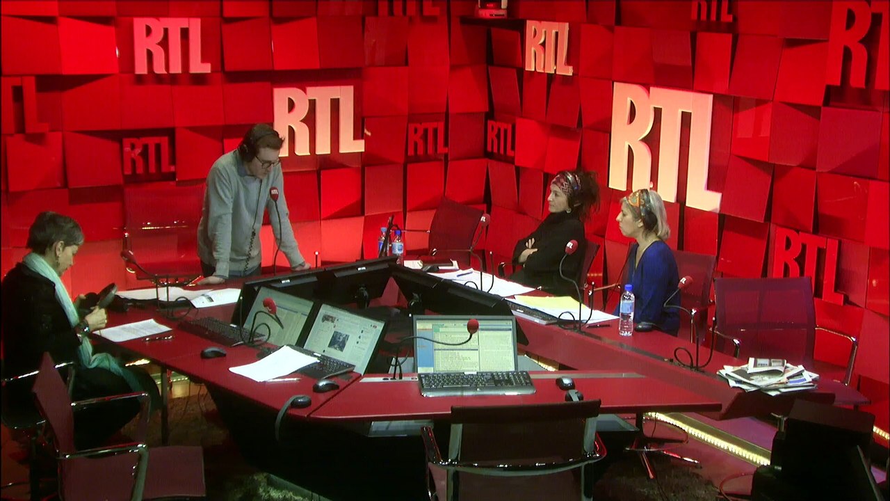 Enfance : "L'écran n'est pas un loisir comme un autre", souligne une médecin