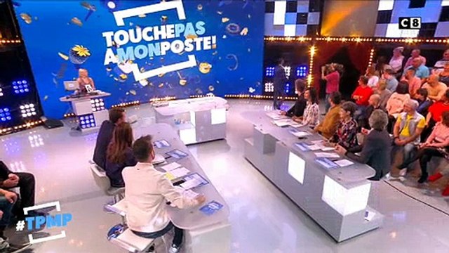 Cyril Hanouna adopte un chiot et le présente aux téléspectateurs de TPMP - Regardez