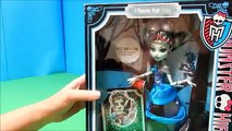 Monster High Scarily Ever After Draculaura Frankie Stein & Clawdeen Wolf Dolls Unboxing Toy Review