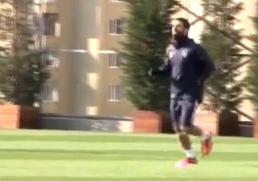 Arda Turan Takımdan Ayrı Çalıştı