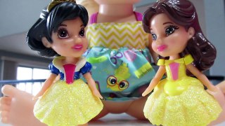 BABY ALIVE Earns Money & Goes To Toys R Us To Buy Belle!