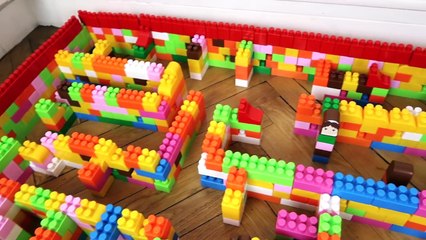 LABYRINTHE GÉANT EN LEGO POUR NOTRE HAMSTER
