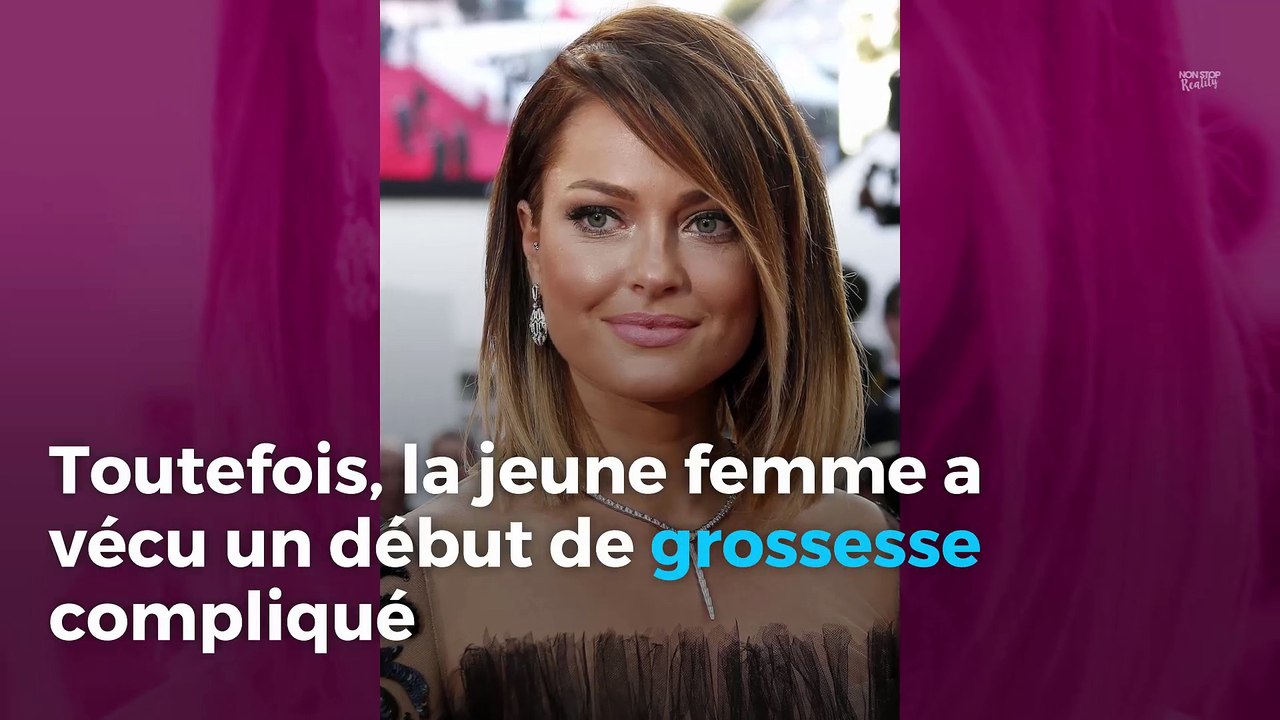 Caroline Receveur enceinte, elle dévoile son ventre rond en bikini (Photo)