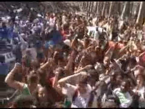 LE CHAR LE ZOUK LE PLUS LONG AU CARNAVAL DE PARIS 2007