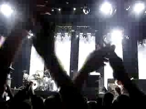 ENTREE SUR SCENE DE DEEP PURPLE A MICROPOLIS BESANCON