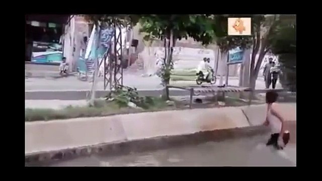[MP4 360p] very funny desi pranks .. hahahah