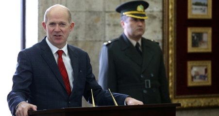 İngiliz Büyükelçi'den Övgü Dolu Sözler: Türkiye'den Ders Alıyoruz