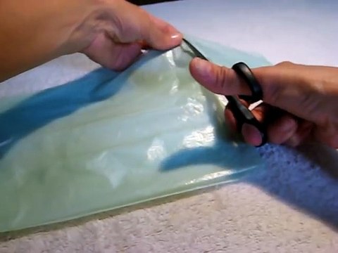 Em casa, sempre acumulava milhares de sacos plásticos, até que vi a ideia desta mulher