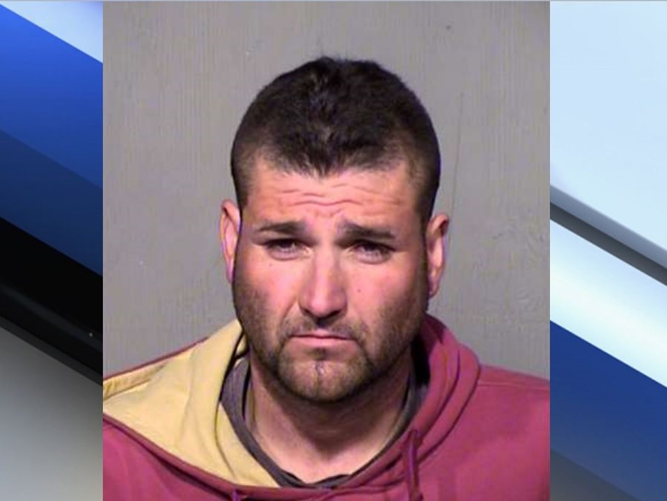 PD: Armed homeowners force burglar to flee - ABC15 Crime