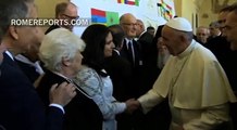 Pope arrives to Assisi: Greets 500 participants of interreligious meeting one-by-one