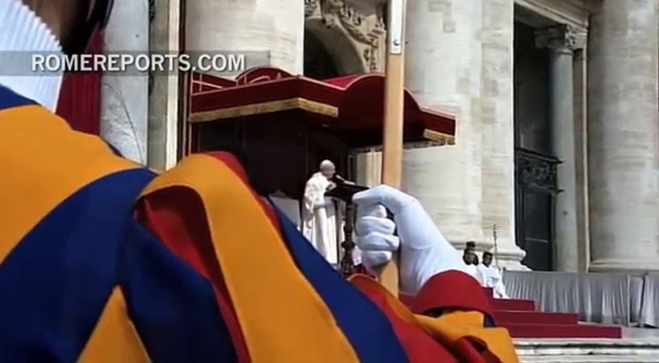 Pope Francis at Mass with priests: The good shepherd does not ask them to pay "overtime"