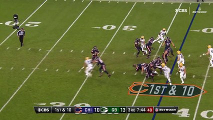 2016 - Barkley strikes pass to Cameron Meredith for 12 yards