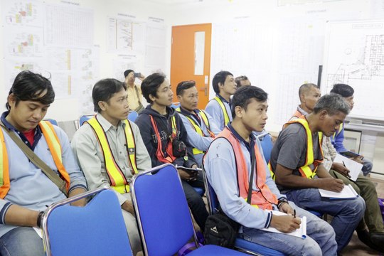 MELULUSKAN RIBUAN ALUMNI!! WA : 0812-8433-9009 . Pelatihan Ahli K3 Kimia, Pelatihan K3 Jakarta, Pelatihan K3 Umum Jakarta