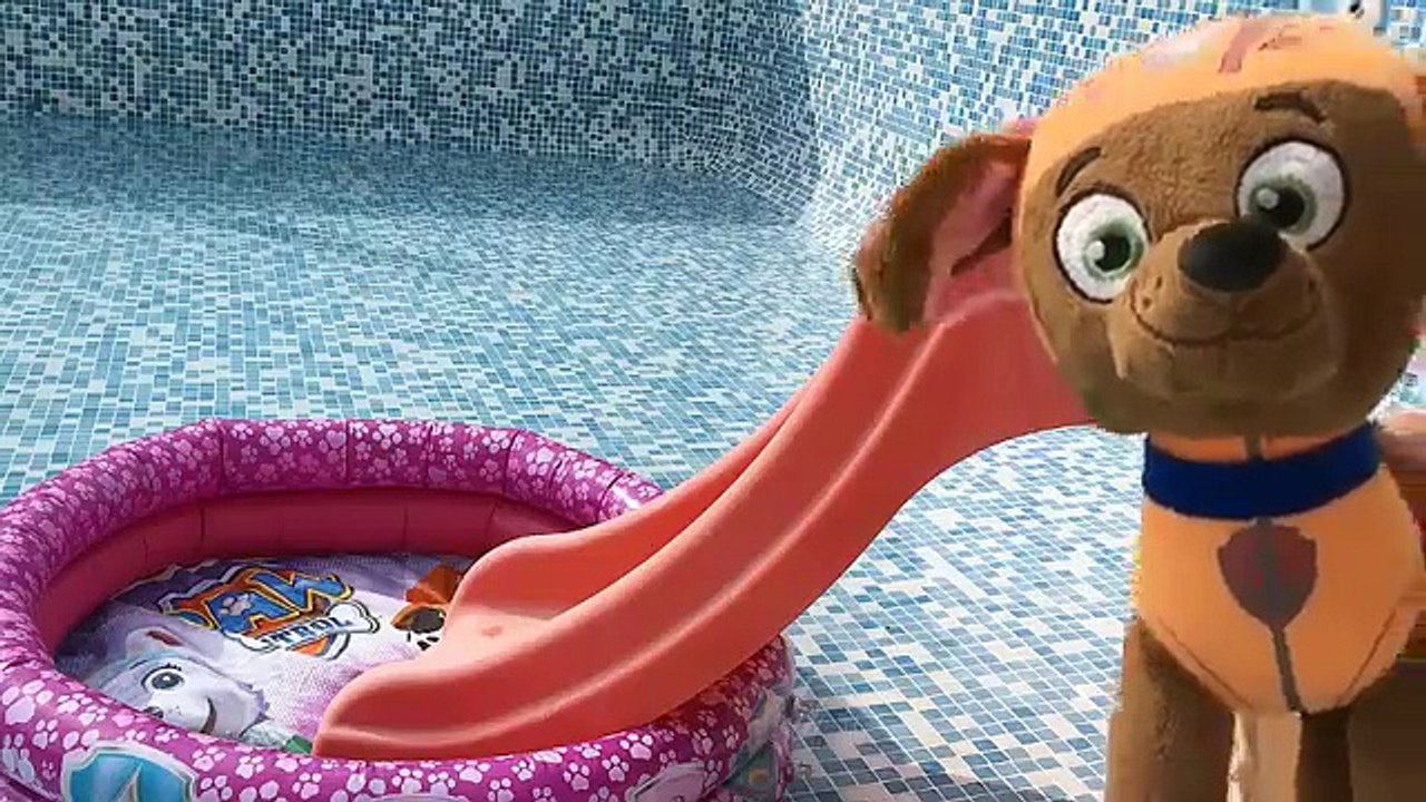 Patrulla canina juguetes español TOBOGÁN PAW PATROL EN PISCINA GIGANTE NUEVO BEBES APRENDEN COLORES