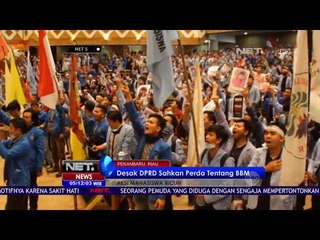 Aksi Ricuh Mahasiswa Dobrak Gerbang Kantor DPRD - NET 5